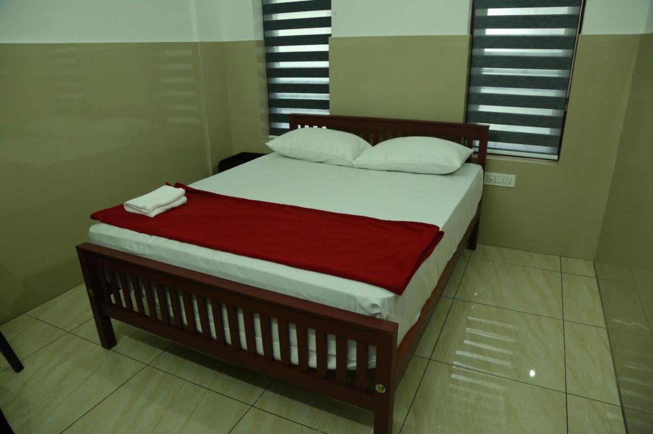 Hotel Grace Mary Residency Nedumbassery Exterior foto
